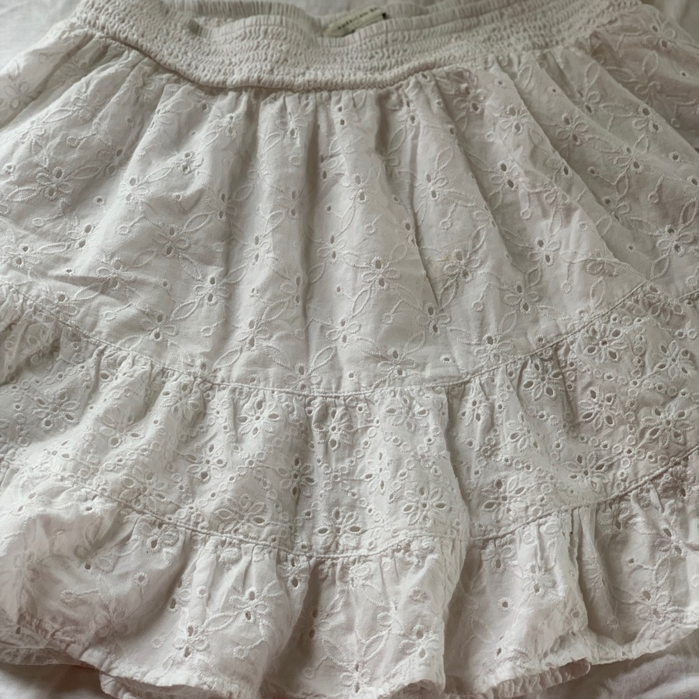 American Eagle Outfitters Cream Bubble Mini Skirt